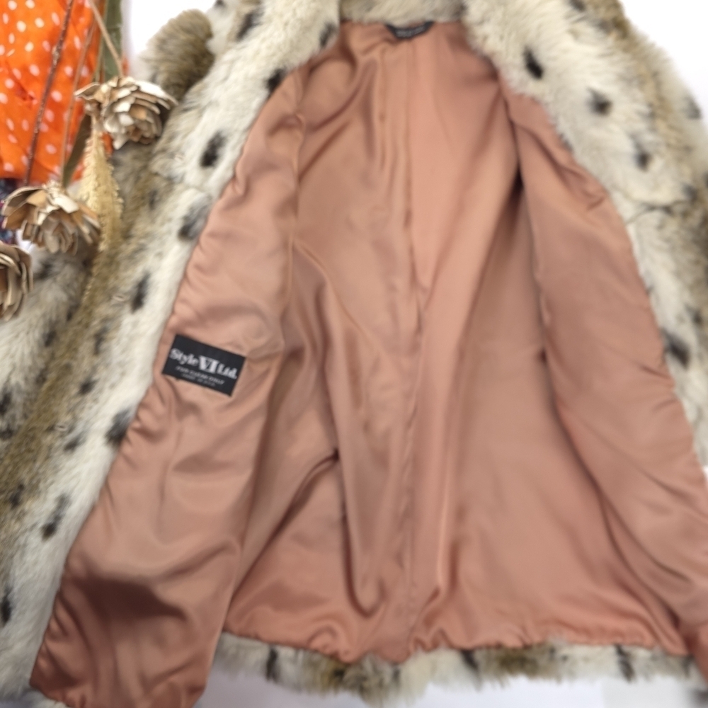 Style VI Ltd Fur Coat -type unknown- Women's One Size - Picture 8 of 14